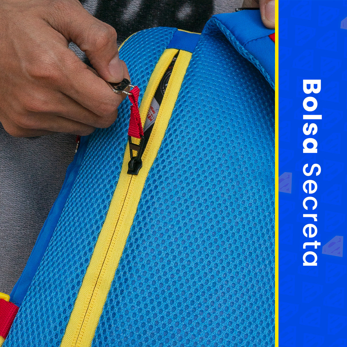 Mochila Cross Body Superman DC Classic 002