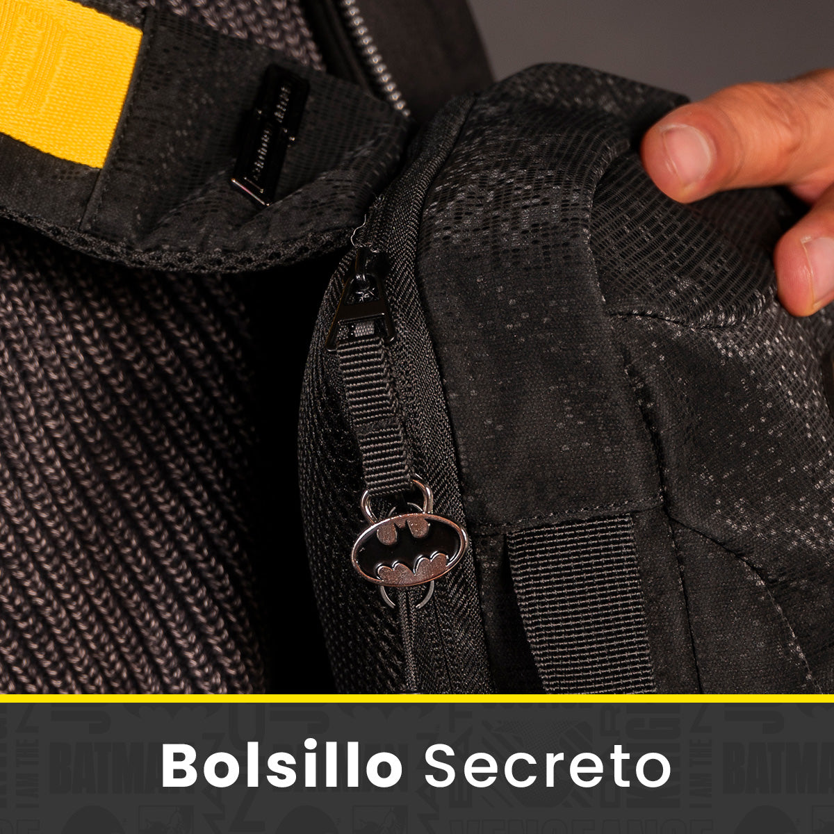 Mochila Cross Body Batman Black 012