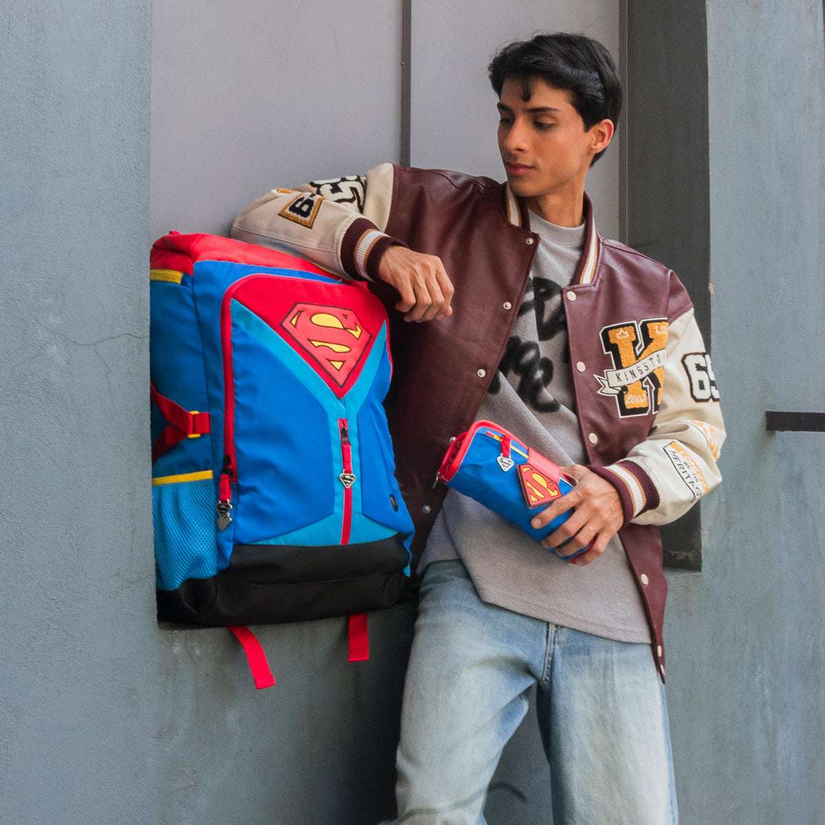 Mochila Premium Superman DC Classic 002